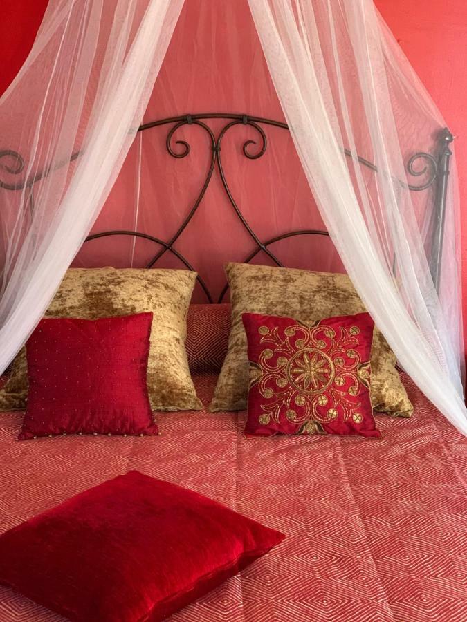 Apartamentos La Jayma Del Arte Asque Екстериор снимка